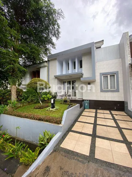 image HUNIAN NYAMAN CLUSTER FRONT VIEW RANCAMAYA GOLF ESTATE (1)