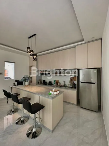 image “LUXURY 3-STOREY VILLA 4 BR WITH STUNNING GWK VIEW – FREEHOLD”\\N (3)