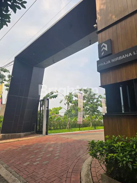 image RUMAH 2 LANTAI SEMI-FURNISHED DEKAT BSD CITY, SHM (2)