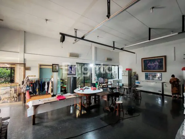 image RUMAH KLASIK BAGUS DI DAERAH KLOJEN, MALANG (8)