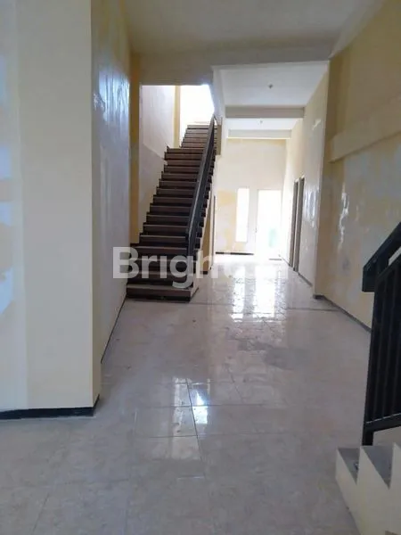 image LOKASI STRATEGIS, SUDAH RENOVASI, SIAP HUNI (2 UNIT JADI 1) (4)