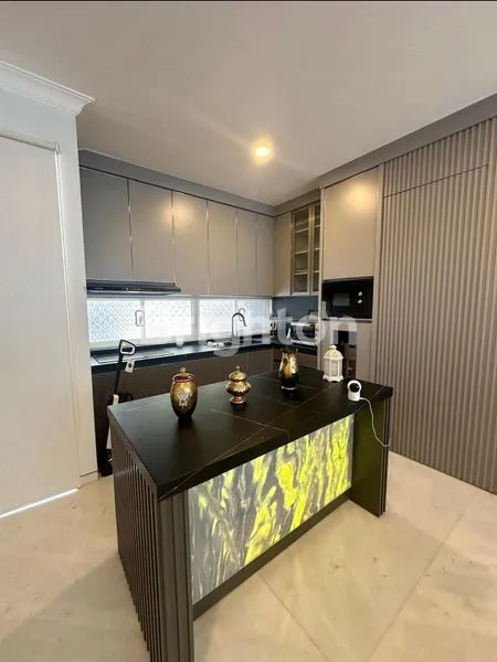 image JUAL RUMAH MEWAH DI JANTUNG SURABAYA BARAT. DEKAT PAKUWON MALL / PM , DEKAT LONTAR (6)