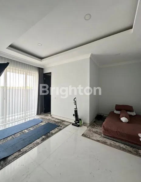 image JUAL RUMAH MEWAH DI JANTUNG SURABAYA BARAT. DEKAT PAKUWON MALL / PM , DEKAT LONTAR (3)