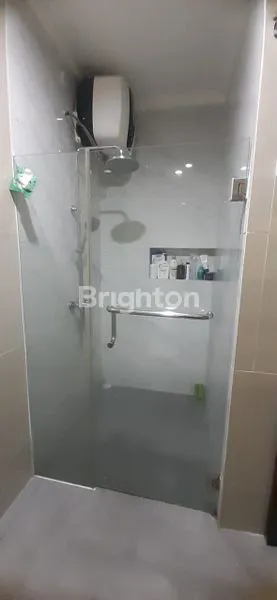 image RUMAH 3 LANTAI SEMI-FURNISHED DI DURI KEPA DEKAT CENTRAL PARK JAKARTA BARAT (4)