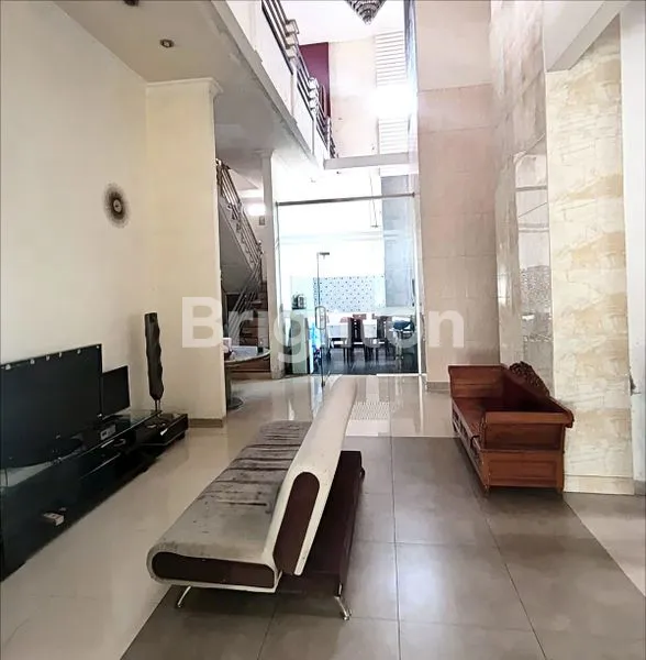 image RUMAH POSISI HOOK SIAP HUNI DENGAN LEBAR TANAH 20 METER DAERAH DEKAT GIVENCY ONE JL GAPERTA UJUNG KAPTEN SUMARSONO (4)