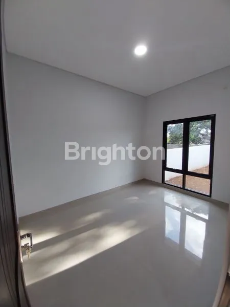 image RUMAH BARU SIAP HUNI DI KAWASAN ELITE NAWASENA PARK NGALIYAN SEMARANG (4)