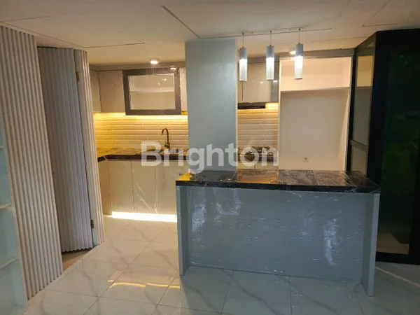 image RUMAH MEWAH 2 LANTAI FULLY FURNISHED DI IMAJI HOUSE BSD (3)