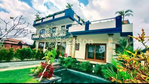 image VILLA MEWAH MEGAH DENGAN KOLAM RENANG LUAS DAN LINGKUNGAN NYAMAN DI UNGASAN KUTA SELATAN  (2)