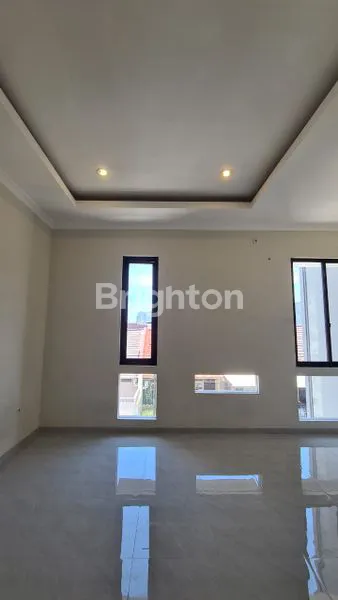 image RUMAH BARU 2 LANTAI DI KLAMPIS SEMOLO, SHM, DEKAT HOKKY MERR (6)