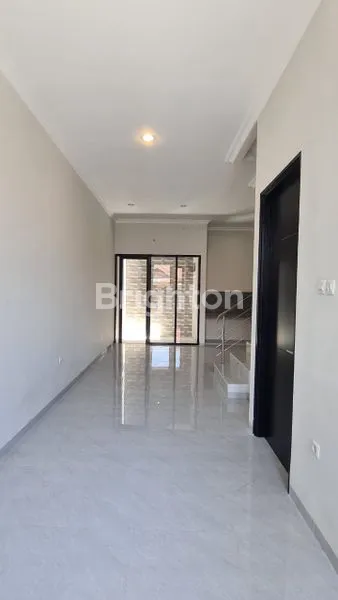 image RUMAH BARU 2 LANTAI DI KLAMPIS SEMOLO, SHM, DEKAT HOKKY MERR (2)