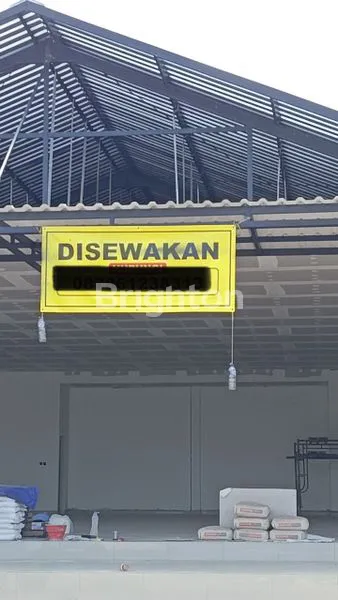 image SEWA GUDANG SHM 200M² JL. DEWI SRI, AREA PARKIR LUAS (2)