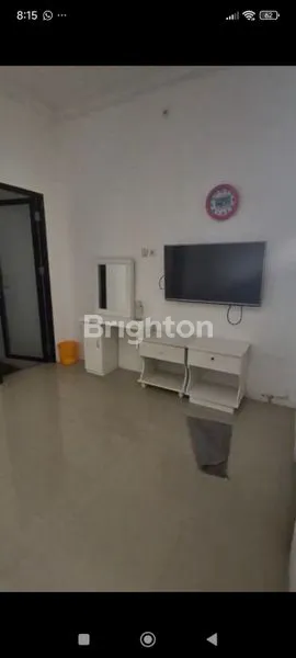 image RUMAH MEWAH 2 LANTAI FULL FURNISH DI BABATAN PRATAMA (2)