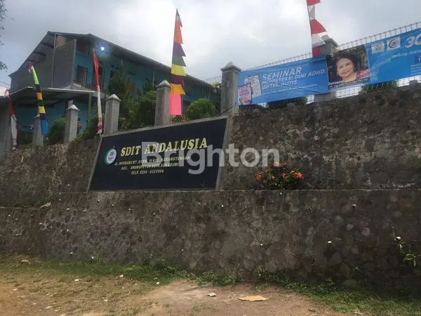 image SEBIDANG TANAH LETAK STRATEGIS PINGGIR JALAN LOKASI KABUPATEN KOTA SUKABUMI (2)