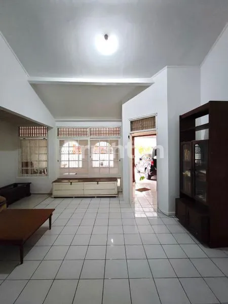 image RUMAH ASRI 225M LEBAK BULUS JAKARTA SELATAN (3)