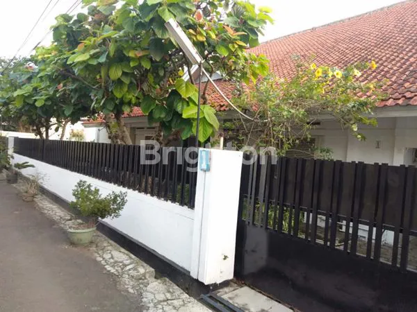 image RUMAH MEWAH SAYAP BUAHBATU, BANDUNG (1)