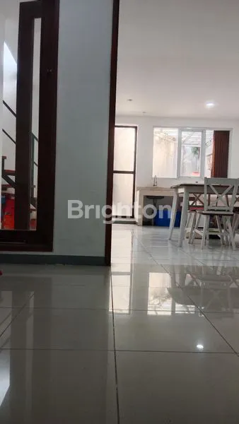 image RUMAH MEWAH 2 LANTAI SETRA DUTA - PREMIUM ONE GATE SYSTEM (3)