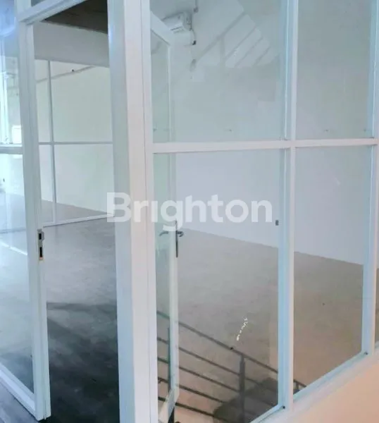 image DISEWAKAN RUANG USAHA STRATEGIS DEKAT MALL BIP DAN BEC START FROM 37 JT/THN (5)