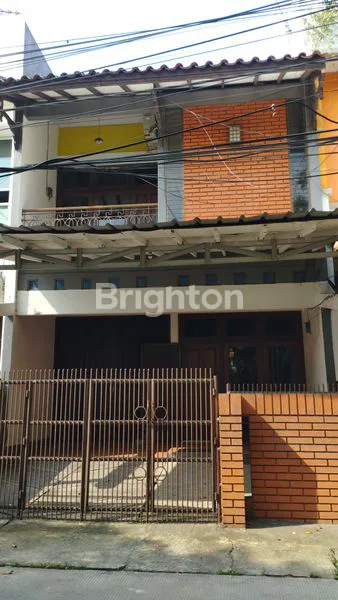 image RUMAH MINIMALIS 3 LANTAI KELAPA GADING, DEKAT SEKOLAH & MALL (1)