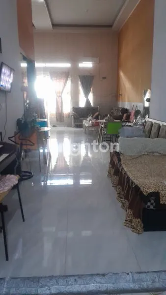 image RUMAH SIAP HUNI LT 330M² LOKASI PRESTISIUS (2)