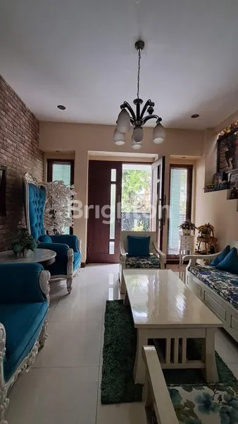 image RUMAH MEWAH 2 LANTAI INDRAPRASTA, DEKAT TOL BORR, SIAP HUNI (4)