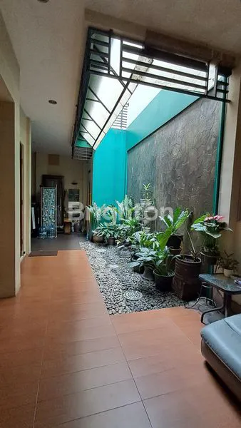 image RUMAH MEWAH 2 LANTAI INDRAPRASTA, DEKAT TOL BORR, SIAP HUNI (5)