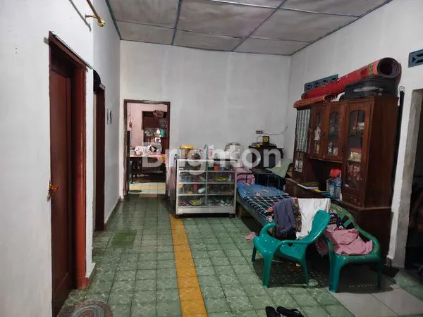 image RUMAH LUAS 200M² DI JALAN RAKYAT DEKAT MMTC & RS PRINGADI (3)