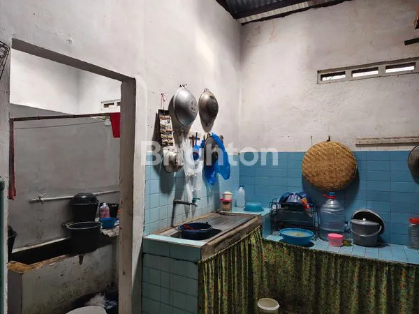 image RUMAH LUAS 200M² DI JALAN RAKYAT DEKAT MMTC & RS PRINGADI (4)