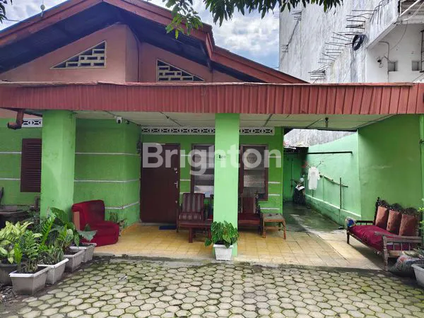 RUMAH LUAS 200M² DI JALAN RAKYAT DEKAT MMTC & RS PRINGADI