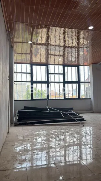 image RUKO STRATEGIS MANYAR KERTOARJO, 3 LANTAI 390M² (8)