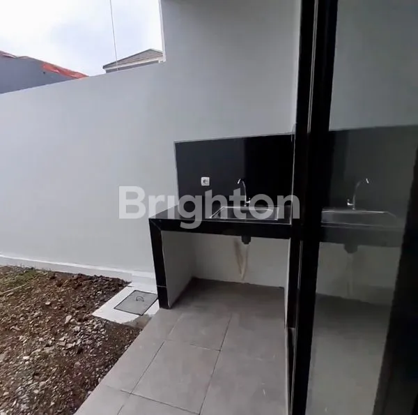 image RUMAH STRATEGIS PUSAT KOTA SIDOARJO - DEKAT EXIT TOL SIDOARJO (5)