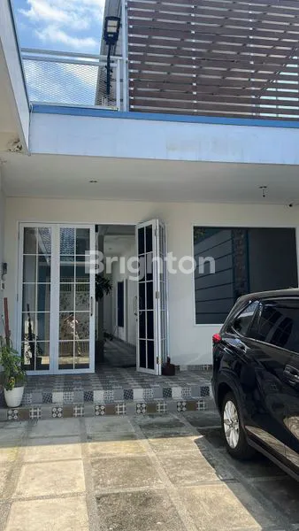 image RUMAH MODERN DI PUSAT KOTA TULUNGAGUNG (1)