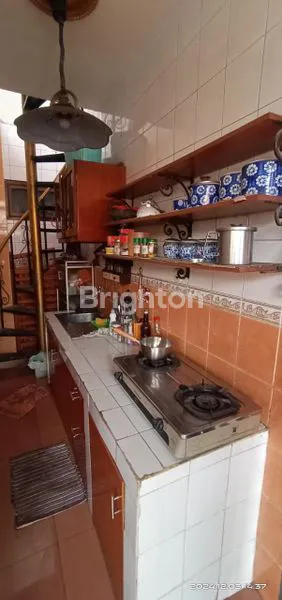 image RUMAH SEMI-FURNISHED 273M² DI JAKARTA PUSAT, COCOK UNTUK KOS (7)