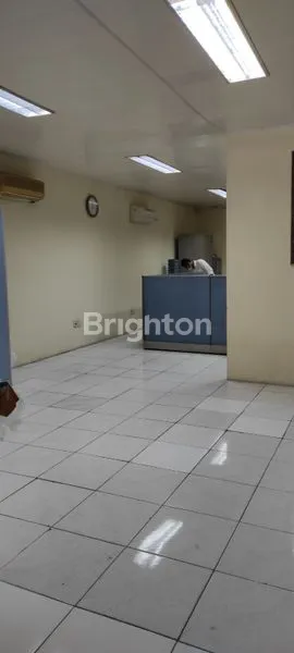 image GEDUNG PERKANTORAN DI MAMPANG PRAPATAN JAKARTA SELATAN (4)