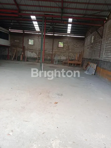 image GUDANG STRATEGIS 200M² DI JALAN MULAWARMAN BATAKAN BALIKPAPAN (2)