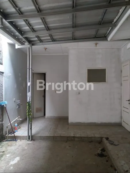 image RUMAH MEWAH 2 LANTAI CRYSTAL GADING SERPONG HARGA MURAH (5)