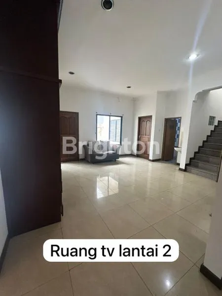 image VILLA REGENCY MELATI 3 LANTAI FULLY FURNISHED SHM SIAP HUNI (4)