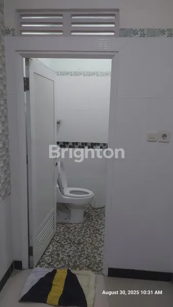 image DIJUAL RUMAH PALM SPRING JAMBANGAN FURNISH (3)