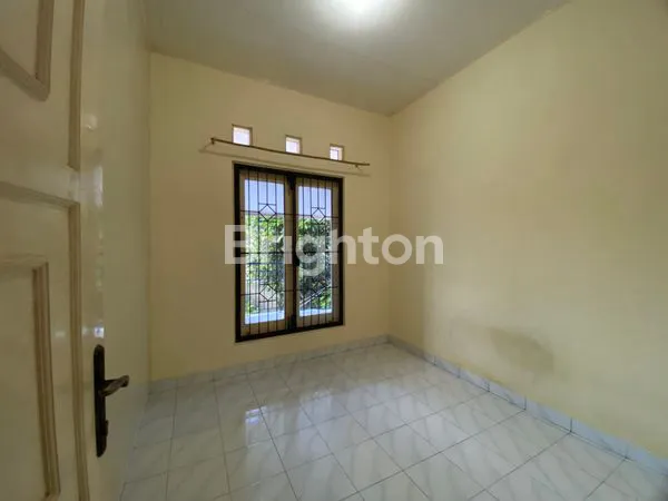 image RUMAH NYAMAN DALAM PERUMAHAN DEKAT UII (5)