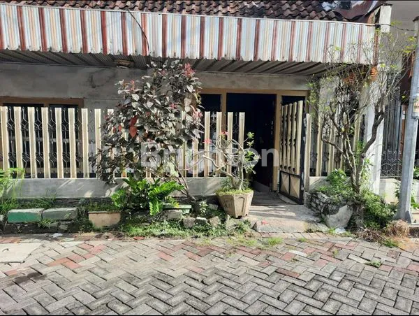 image DIJUAL RUMAH LAMA DI KAPASAN DALAM SURABAYA  (1)