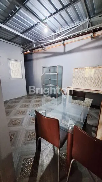 image RUMAH SEMI-FURNISHED 2KT DENGAN HALAMAN LUAS DI REGENCY CASTARICA (8)