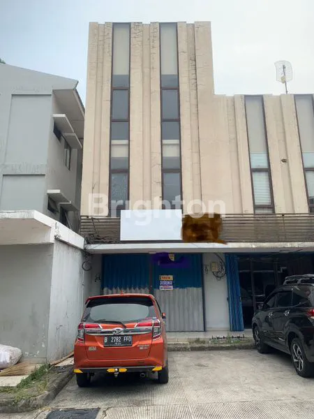 RUKO STRATEGIS 3 LANTAI DI MAGNETICA LIPPO CIKARANG, SIAP PAKAI