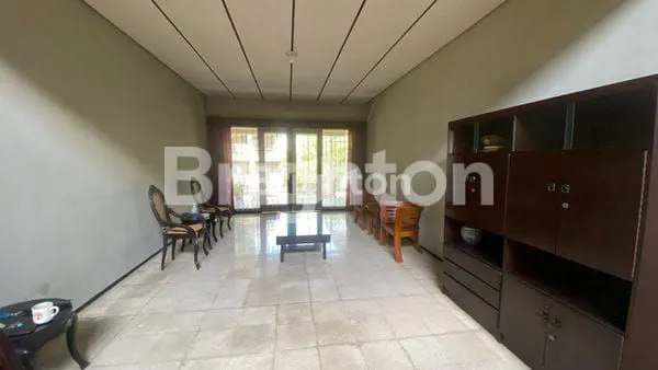 image RUMAH MEWAH 2 LANTAI ONE GATE SYSTEM DI LANGSEP MALANG (4)