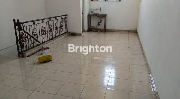 image RUKO 2 LANTAI SIAP PAKAI KOTA MOJOKERTO  (5)