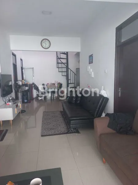 image TAMAN CIBADUYUT INDAH SEMI FURNISH POSISI RUMAH DI TENGAH KOTA BANDUNG (1)