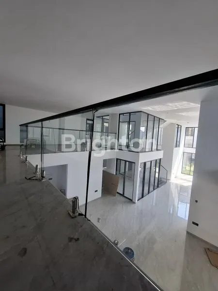 image MODERN DAN MEWAH DALAM KOMPLEK ELIT (5)