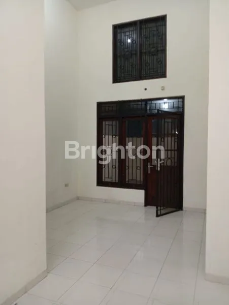 image RUMAH SIAP HUNI DI KEMANG PRATAMA BEKASI  (3)