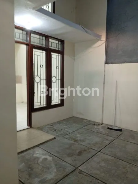 image RUMAH SIAP HUNI DI KEMANG PRATAMA BEKASI  (4)