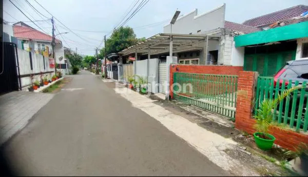 image RUMAH LAMA HITUNG TANAH SETIABUDI GUNTUR (3)