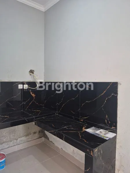 image RUMAH CANTIK 2 LANTAI BARU NEMPEL TOL JUANDA (4)