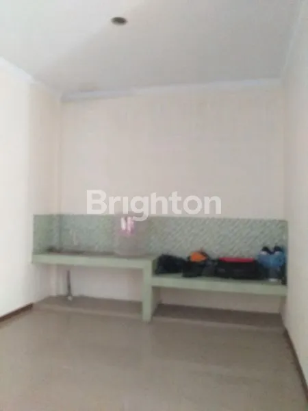 image RUMAH DI KOMPLEK HARREL HOUSE JL ABDUL HAKIM  KEL PADANG BULAN SELAYANG L KEC MEDAN SELAYANG KODYA MEDAN SUMUT (4)